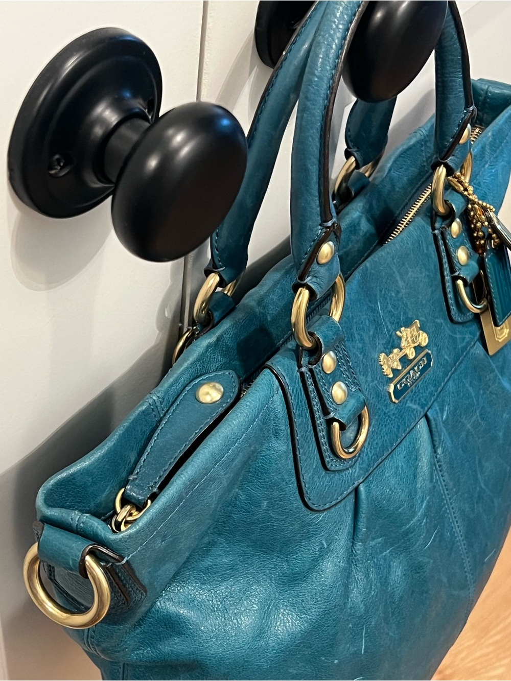 Rare, Coach Teal Blue Leather Tote with Gold Hardware - Picture 6 of 8